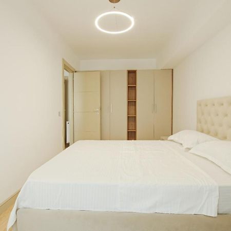 Himson-Beige Apartment Яссы Экстерьер фото