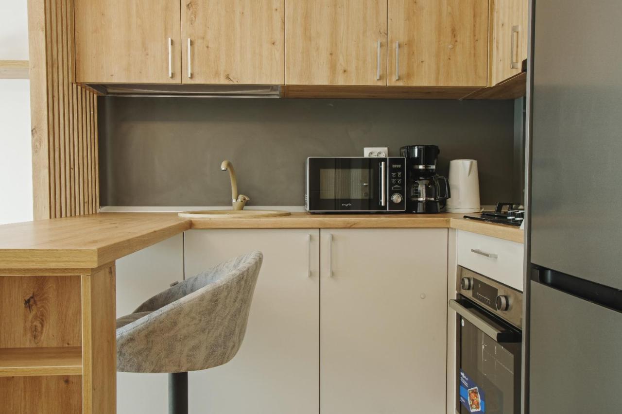 Himson-Beige Apartment Яссы Экстерьер фото