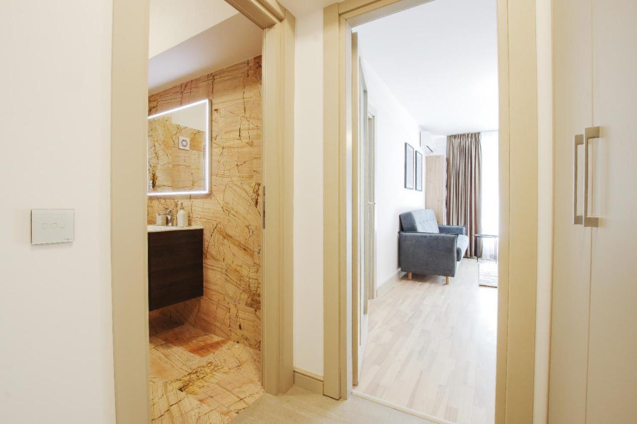 Himson-Beige Apartment Яссы Экстерьер фото