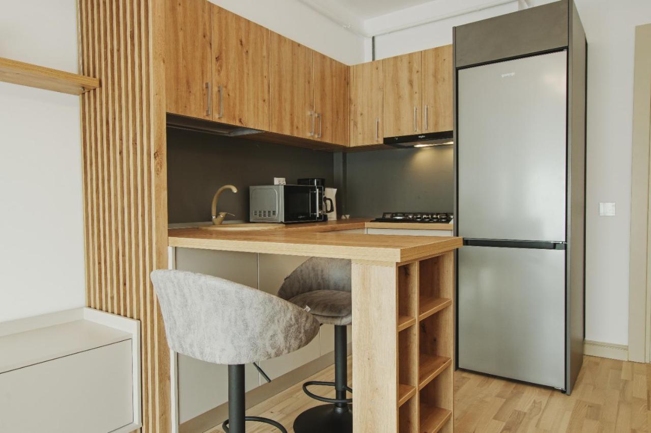 Himson-Beige Apartment Яссы Экстерьер фото